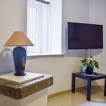 Apartmani Amra Novi Vinodolski Buitenkant foto